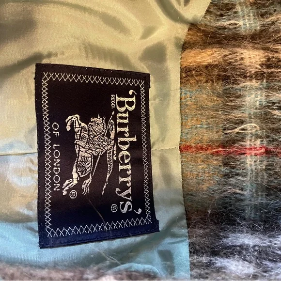 VINTAGE The Burberry’s of London jacket - Picture 8 of 9